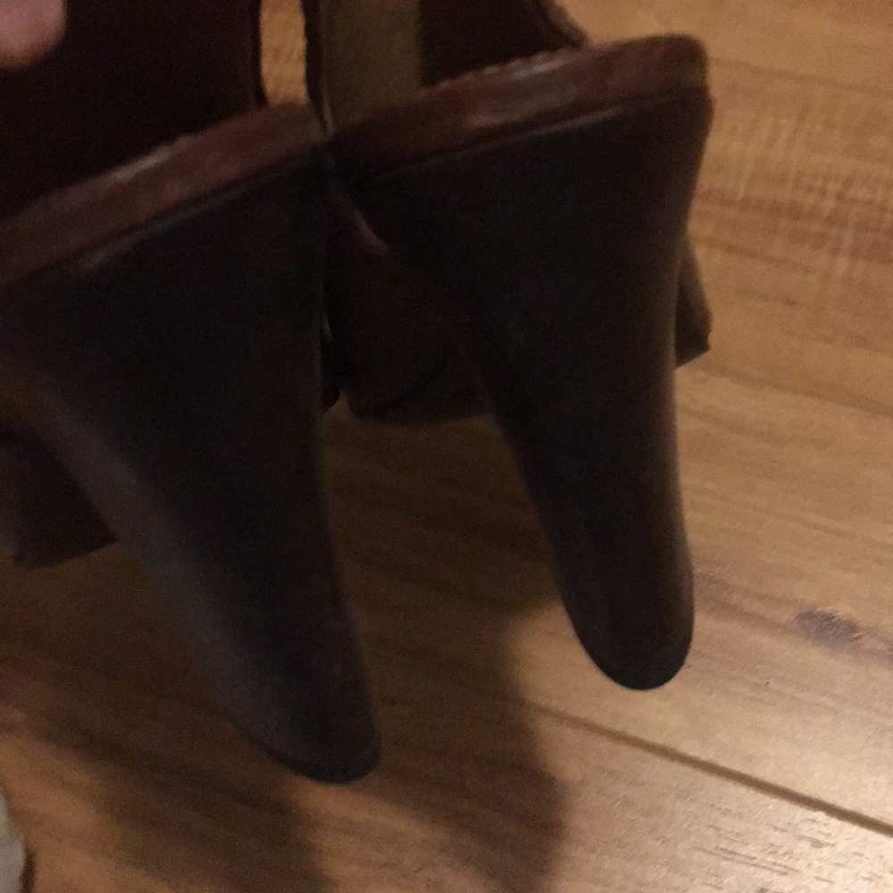 Sandals - Picture 3 of 5